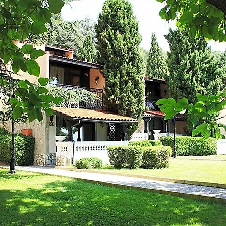 Elenite Hotel 3*
