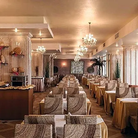 Курортний комплекс Elenite 3*